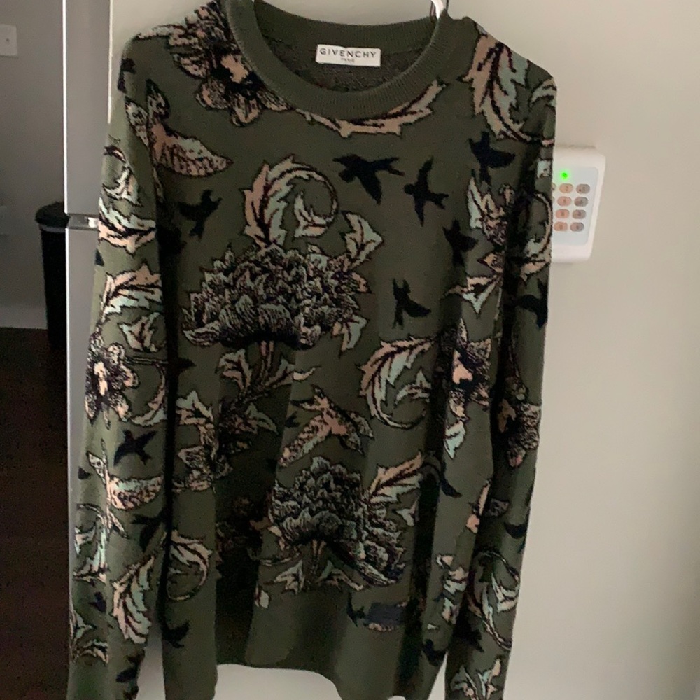 Givenchy sweater